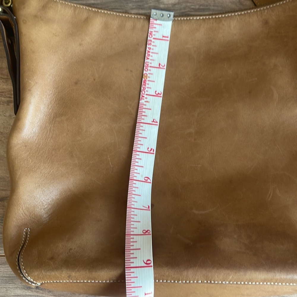 Pre-owned COACH Legacy Leather Slim Duffle Convertible Crossbody Bag in Tan 9328 - Picture 7 of 8